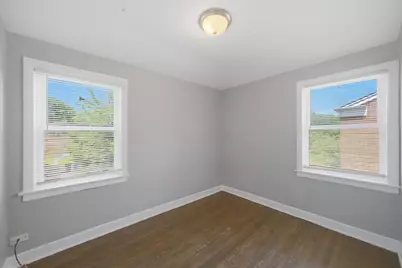 10122 S Luella Avenue, Chicago, IL 60617 - Photo 14