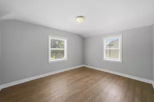 10122 S Luella Ave, Chicago, IL 60617 - Photo 16