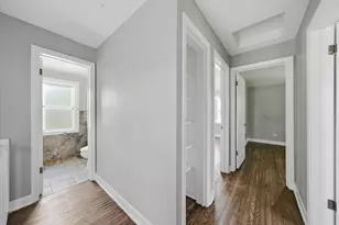 10122 S Luella Ave, Chicago, IL 60617 - Photo 2