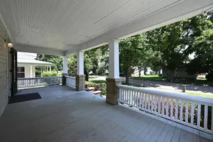 201 NE 4th St, Atlanta, IL 61723 - Photo 6