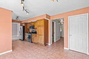 481 Lasalle Dr, Lake Holiday, IL 60552 - Photo 4