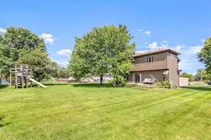 200 E Webb St, Sandwich, IL 60548 - Photo 34