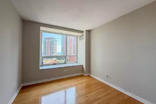 512 N McClurg Ct, Chicago, IL 60611 - Photo 18