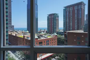 512 N McClurg Ct, Chicago, IL 60611 - Photo 2