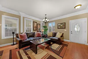 844 N Ellsworth St, Naperville, IL 60563 - Photo 8
