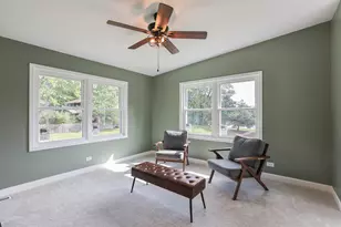 16 Crystal Ridge Dr, Crystal Lake, IL 60012 - Photo 16