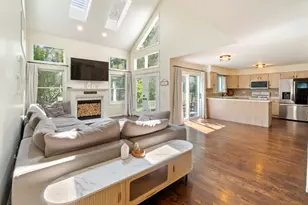 189 Hampton St, Cary, IL 60013 - Photo 6