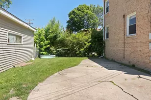 8156 Knox Ave, Skokie, IL 60076 - Photo 28