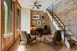 3717 N Pine Grove Ave, Chicago, IL 60613 - Photo 8