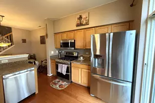 2871 Falling Waters Ln, Lindenhurst, IL 60046 - Photo 6