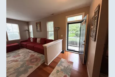 2871 Falling Waters Lane, Lindenhurst, IL 60046 - Photo 4