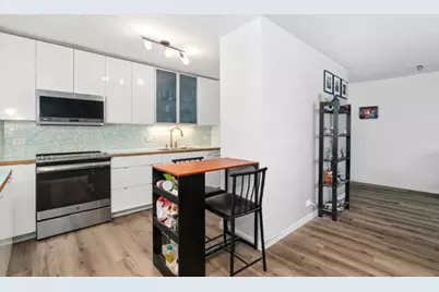 4250 N Marine Drive #2130, Chicago, IL 60613 - Photo 4