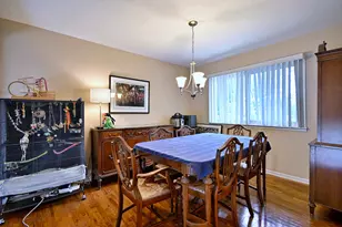 208 Sumac Ln, Schaumburg, IL 60193 - Photo 10