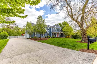 1025 S Vail Avenue, Arlington Heights, IL 60005 - Photo 2
