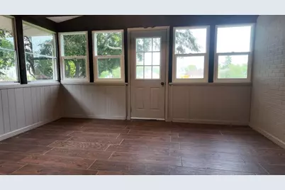 221 Central Avenue, Genoa, IL 60135 - Photo 20