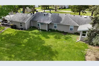 221 Central Avenue, Genoa, IL 60135 - Photo 4