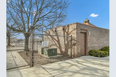 1500 Robin Circle #418, Hoffman Estates, IL 60194 - Photo 18