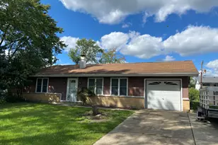 1530 Hassell Rd, Hoffman Estates, IL 60169 - Photo 1