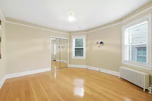 5919 N Bernard St, Chicago, IL 60659 - Photo 8