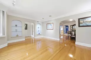 5919 N Bernard St, Chicago, IL 60659 - Photo 4