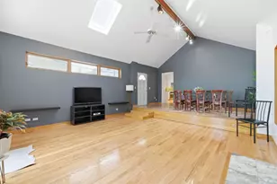 5919 N Bernard St, Chicago, IL 60659 - Photo 10