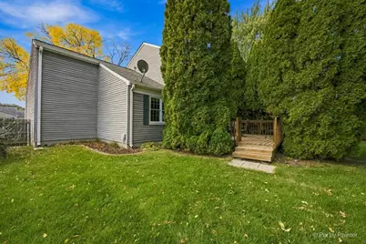 1253 Evergreen Drive, Carol Stream, IL 60188 - Photo 22