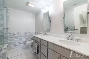 1111 W 15th St, Chicago, IL 60608 - Photo 12