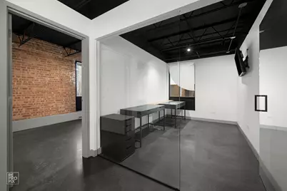 1322 W Walton Street, Chicago, IL 60642 - Photo 20