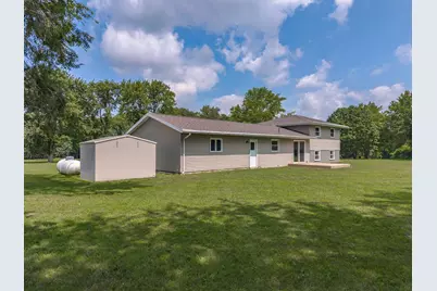 15795 E 2550 North Road, Hudson, IL 61748 - Photo 6