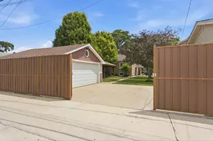 5422 S Sayre Ave, Chicago, IL 60638 - Photo 4