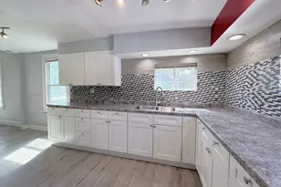 1426 W 112th Pl, Chicago, IL 60643 - Photo 10