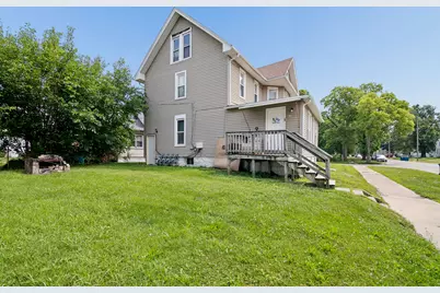 605 N Dearborn Avenue, Kankakee, IL 60901 - Photo 2