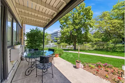 1813 Hemlock Place #110, Schaumburg, IL 60173 - Photo 4