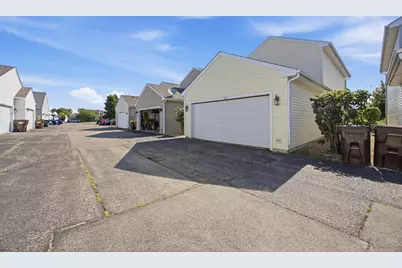 571 Sandy Court, Harvard, IL 60033 - Photo 18