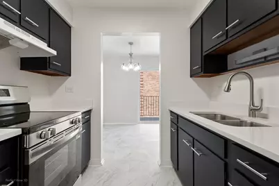 9721 S Keeler Avenue #204, Oak Lawn, IL 60453 - Photo 6