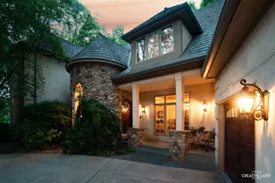 1585 Woodcrest Ct, Aurora, IL 60502 - Photo 4