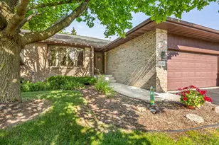 1130 Fox Chase Ln, Rockford, IL 61107 - Photo 4