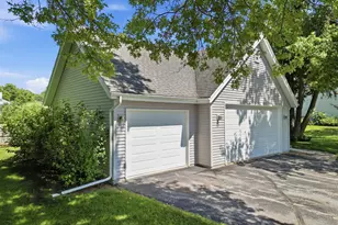 6977 N Alpine Dr, Byron, IL 61010 - Photo 2