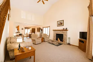 6977 N Alpine Dr, Byron, IL 61010 - Photo 16