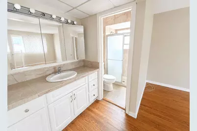 4840 Old Orchard Road, Skokie, IL 60077 - Photo 8