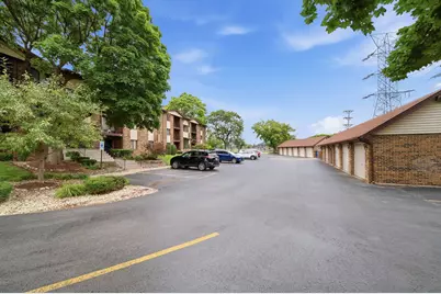 13913 Laramie Avenue #112, Crestwood, IL 60418 - Photo 2