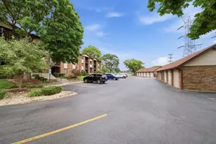 13913 Laramie Ave, Crestwood, IL 60418 - Photo 2