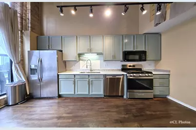 1935 N Fairfield Avenue #411, Chicago, IL 60647 - Photo 4