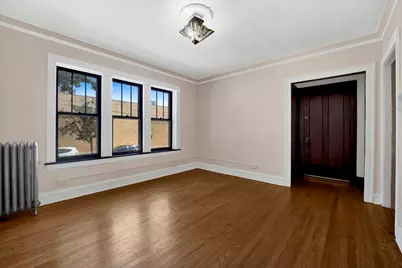 2439 W Birchwood Street #1W, Chicago, IL 60645 - Photo 8