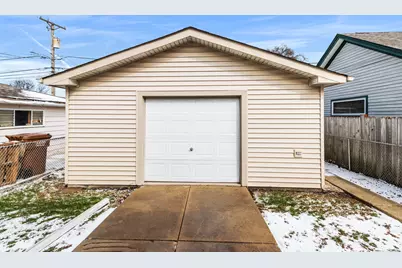 [Address not provided], Summit, IL 60501 - Photo 24