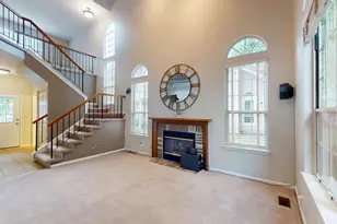 1237 Cranbrook Dr, Schaumburg, IL 60193 - Photo 6