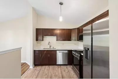 2713 S Embers Lane, Arlington Heights, IL 60005 - Photo 8