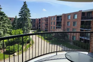 1505 E Central Rd, Arlington Heights, IL 60005 - Photo 8