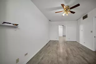 1828 S Trumbull Ave, Chicago, IL 60623 - Photo 6