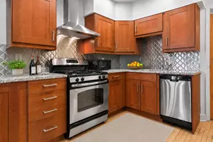 2838 N Sheffield Ave, Chicago, IL 60657 - Photo 8